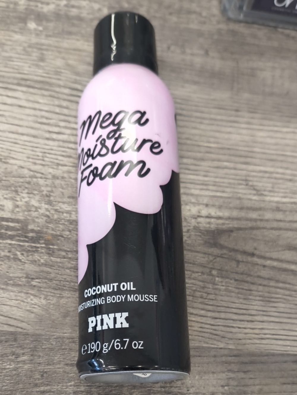 PINK Victoria's Secret Mega Moisture Foam — Light Pink & Black